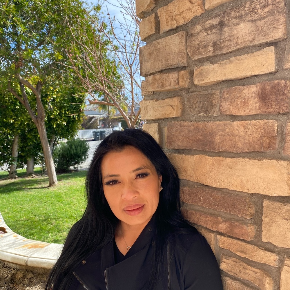 Meet your Posher, Vivian